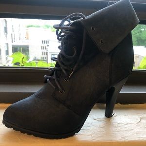 Navy Blue Heeled Boot